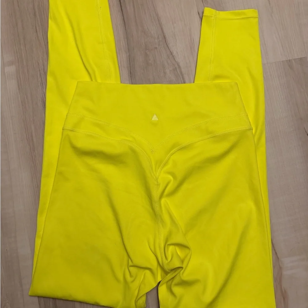 Balance Athletica Bright Yellow Activewear - Picture 4 of 4